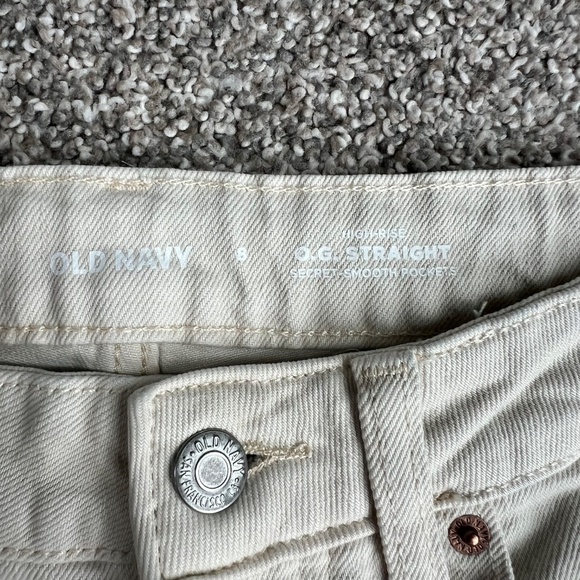 Old Navy Cream High Rise OG Straight Leg Jeans, Size 8 - Picture 3 of 6
